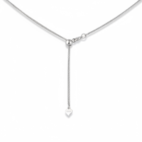 عقد من الموسانيت