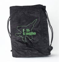 شنطة كيس حبل باللون الاسود بشعار طائرة ف 15 من الا...