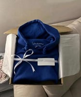 بلوفر ليحتضنك دائمًا