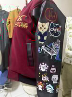 جاكيت تخرج نسائي قطن فاخر بتطريز أنيق، لإطلالة خري...