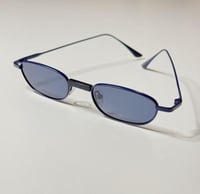 DARK BLUE -‏Aurvante