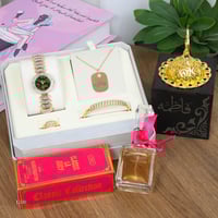 طقم ساعة نسائي مع اكسسوارات بالاسم حسب الطلب