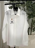 قميص كتان بتطريز سيفين ونخلة