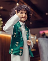 شالات اليوم الوطني اطفال سيفين ونخلة