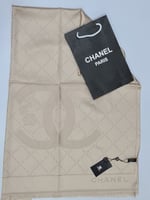 سكارف نسائي شتوي ماركه شانيل