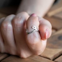 خواتم حروف عربيه تصميم حسب الطلب