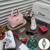 بوكس ديور شنطه وشوز سبورت بوكس نسائي