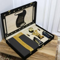 بوكس رجالي ملكي فخم وانيق