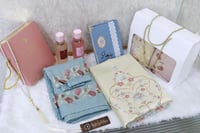 طقم سجادة صلاة وشرشف و مصحف