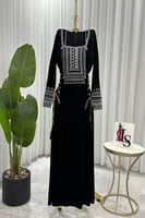 فستان جنوبي يوم التأسيس