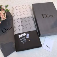 قماش الشتاء من ماركه ديور