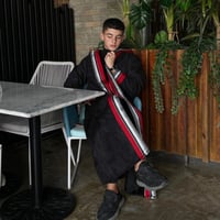 فرو اسود واحمر مطرز رجالي