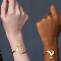 اساور حروف تصميم حسب الطلب