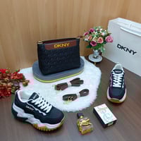 طقم ماركه DKNY شنطه وشوز سبورت بوكس نسائي