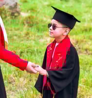 عبايات تخرج ابتدائي