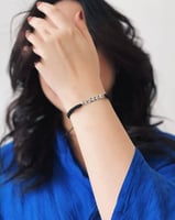 اساور ع ع ح ن عشرة عمر على عهدنا حتى نموت