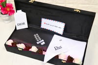 بوكس قماش مع شماغ شتوي ماركه ديور