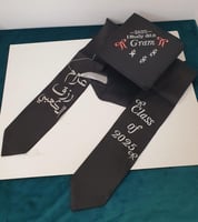 قبعة تخرج مع وشاح 2025