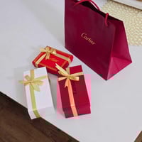 هدايا تخرج بسيطه للشباب