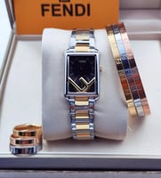 ساعات فندي نسائي