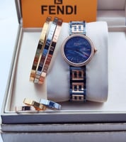 ساعه فندي نسائي