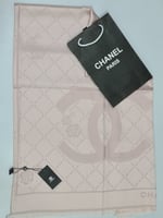 سكارف نسائي شتوي ماركه شانيل