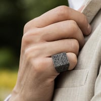 خاتم راقي بصياغة مميزة من الفضة الإسترلينية الخالص...