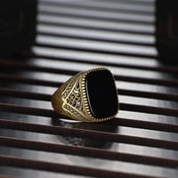 خاتم راقي من الفضة المطفية عيار 925 بحجر أونكس أسو...