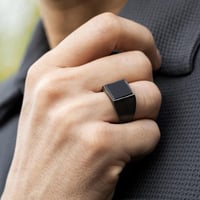 خاتم أنيق من الفضة المطفية الخالصة مرصع بحجر أونكس...