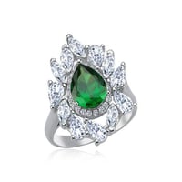 خاتم فخم من الفضة الخالصة بحجر زمرد راقي محاط بفصو...