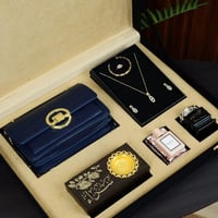 بوكس إهداء نسائي عصري بشنطة راقية مع مجموعة منتجات...