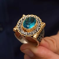 خاتم فاخر مصاغ بحرفية عالية من الفضة الخالصة عيار...