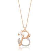 سلسال فضة راقي مطلي بالذهب، يحمل حرف (B) مرصّع بفص...