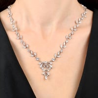 طقم فاخر لإطلالة ملكية من الفضة الخالصة بأحجار سوا...