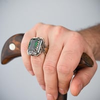 خواتم فخمة بصياغة يدوية فائقة وتفاصيل دقيقة من الف...