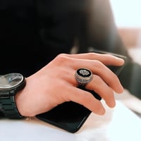 خاتم من الفضة الخالصة مصاغة بنقش اسلامي مميز و بحج...