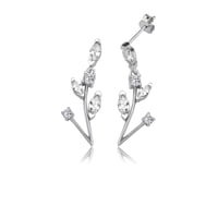 طقم فضة ناعم يدمج بين فخامة التصميم وجمال الطبيعة...