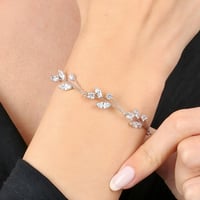 طقم فضة ناعم يدمج بين فخامة التصميم وجمال الطبيعة...