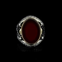 خاتم راقي من الفضة الخالصة عيار 925 بحجر عقيق أحمر...