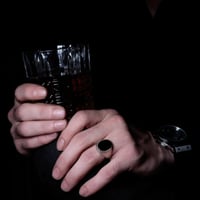 خاتم أنيق من الفضة المطفية عيار 925 ومرصع بحجر أون...