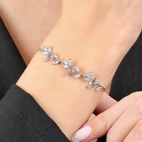 طقم فضة فخم مرصع بأحجار وفصوص السوارفيسكي بلمسة من...