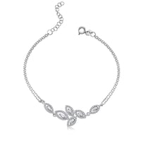 طقم فضة راقي بتصميم عصري مرصع بأحجار وفصوص السوارف...