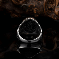 خاتم فضة راقي مرصع بحجر عقيق أسود و مصاغ بنقش إسلا...