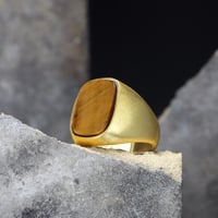 خاتم بحجر عقيق عين النمر الطبيعي وبصياغة أنيقة من...