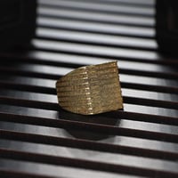 خاتم راقي بصياغة مميزة من الفضة الإسترلينية الخالص...