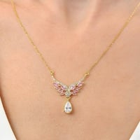 قلادة فضة راقية مطلية ذهب ومرصعة بأحجار سوارفسكي و...