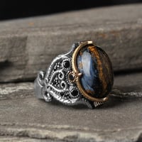 خاتم فاخر بحجر بيترسيت طبيعي - من الفضة الإسترليني...