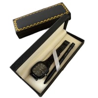 طقم رجالي بالاسم – ساعة وقلم داخل علبة فخمة