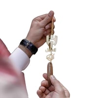 تعليقة هلالية باسمك