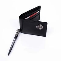 محفظة مع قلم بالاسم نحت لليزر